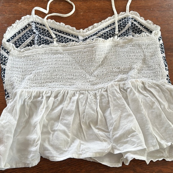 Embroidered peplum top - Picture 4 of 4